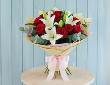 Букет цветов из:  Лилии и Розы в Канглах