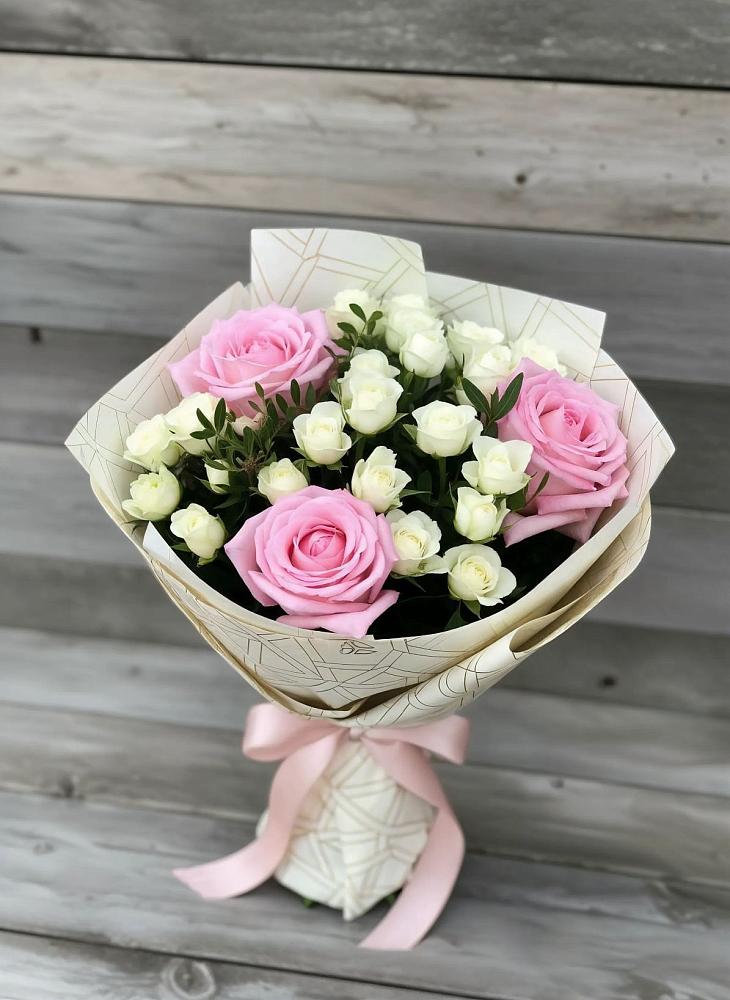 Букет цветов из: Розы в Канглах