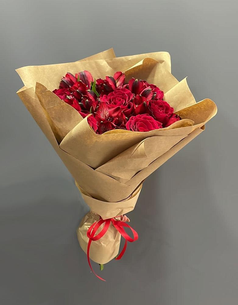 Букет цветов из: Альстромерии и Розы в Канглах