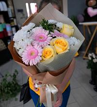 Букет цветов из:  Герберы, Розы и Хризантемы в Канглах