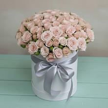 Цветочная композиция из Розы в шляпной коробке в Канглах