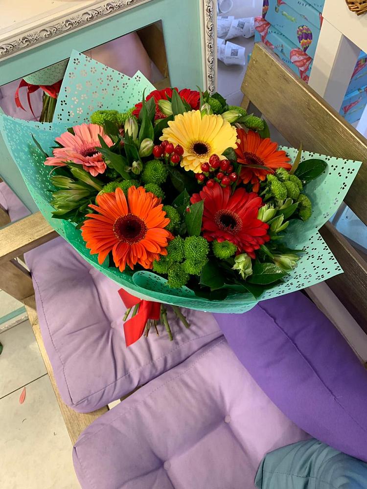 Букет цветов из: Герберы, Хризантемы и Альстромерии в Канглах