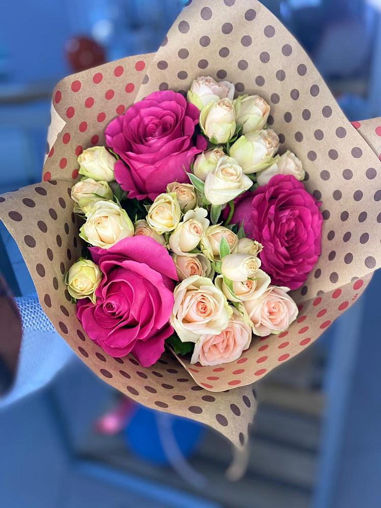 Букет цветов из: Розы в Канглах