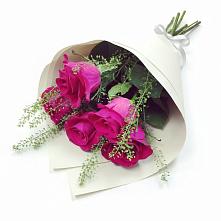 Букет цветов из:  Розы в Канглах