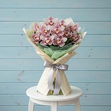 Букет цветов из:  Орхидеи и Розы #REPLACE_PRED# Канглах