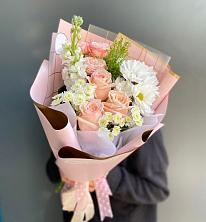 Букет цветов из:  Хризантемы и Розы в Канглах