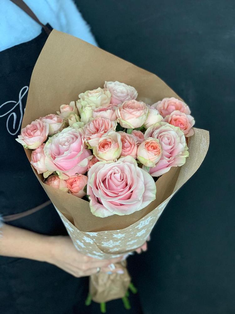 Букет цветов из: Хризантемы и Розы в Канглах