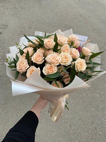 Букет Кремовые розы Латте в Канглах