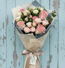 Букет цветов из:  Розы в Канглах