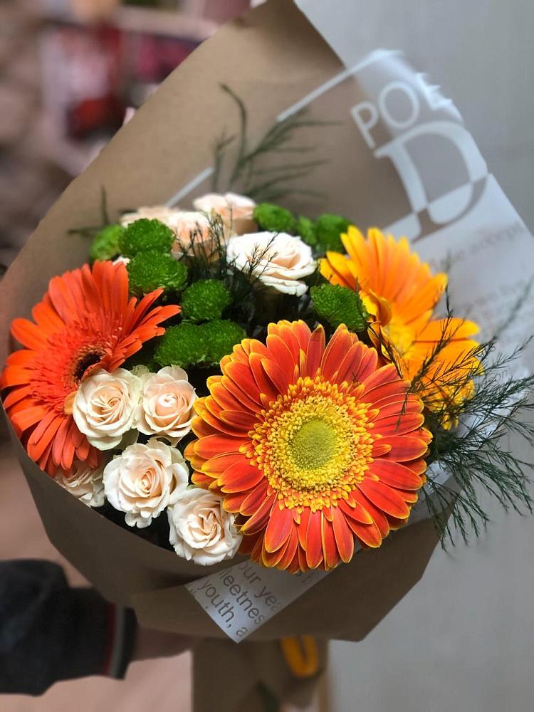Букет цветов из: Герберы, Хризантемы и Розы в Канглах