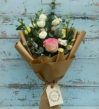 Букет цветов из:  Розы и Лизиантусы в Канглах